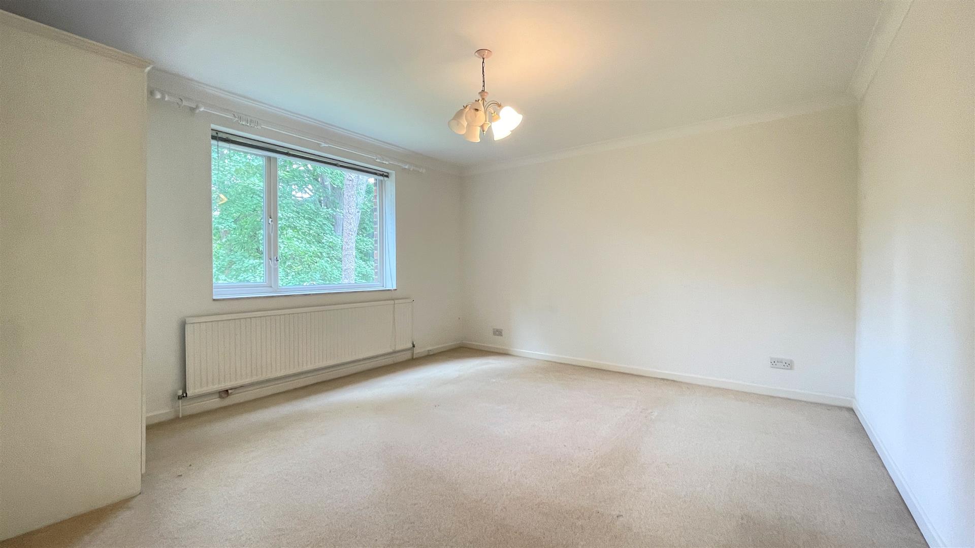 3 Bedroom Apartment The Avenue, Branksome Park, Poole